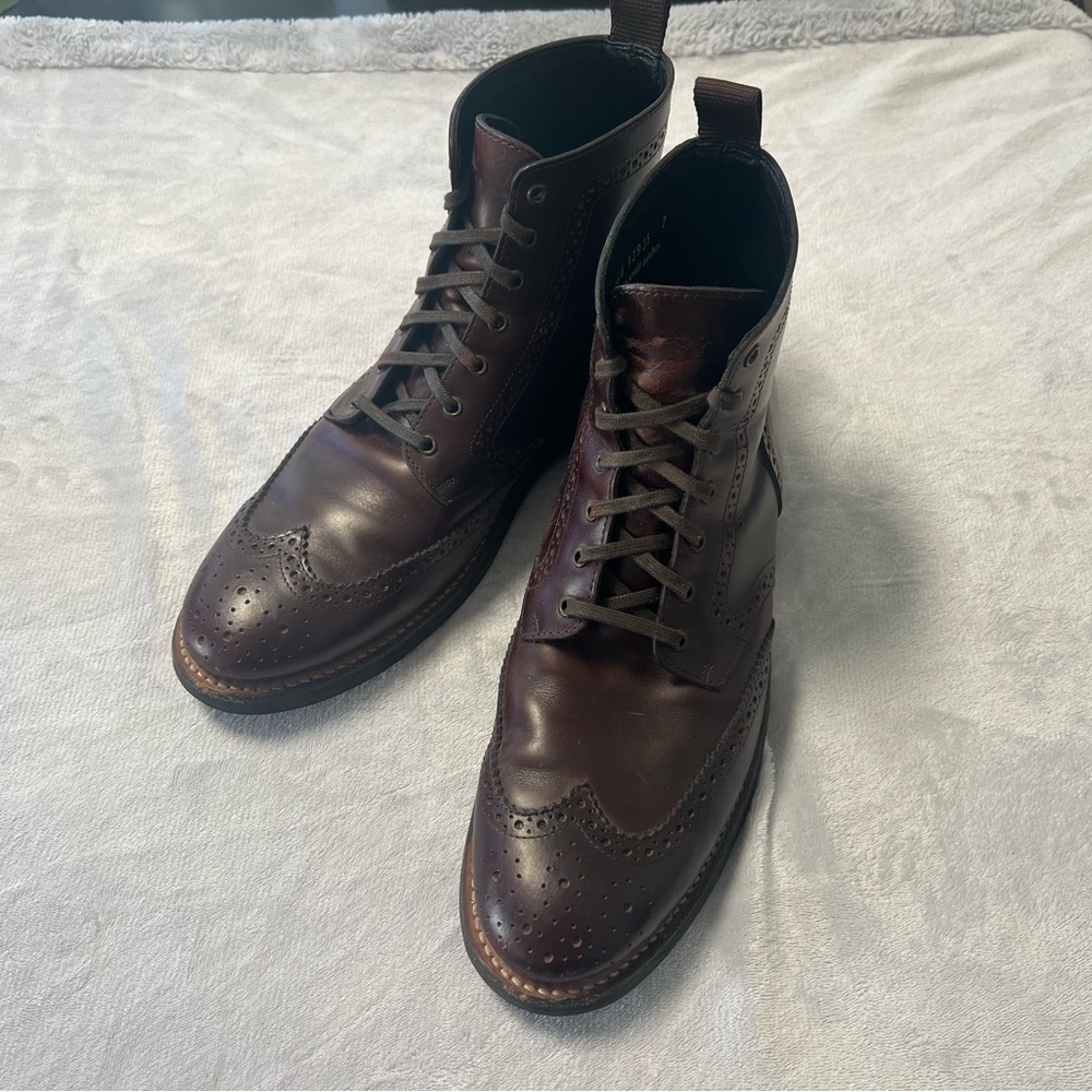 Thursday - The Wingtip
